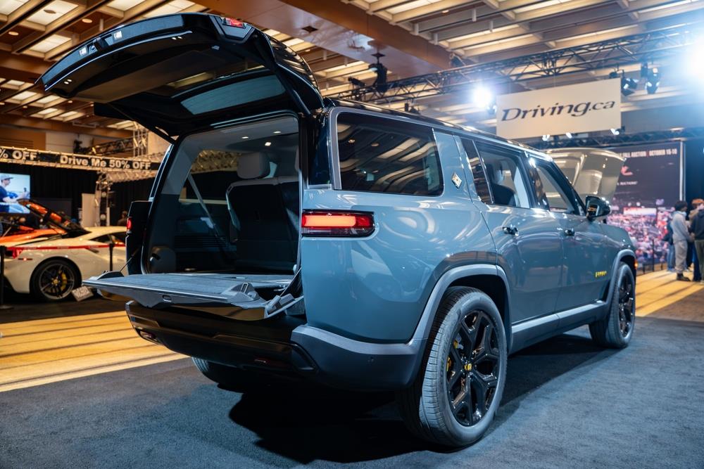 Rivian R2 (3).jpg