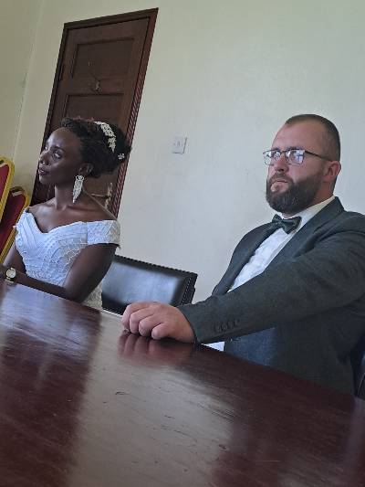 Srđan i Dafina - venčanje u Ugandi.jpg