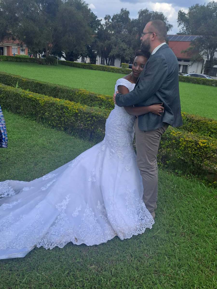 Srđan i Dafina - venčanje u Ugandi 2.jpg