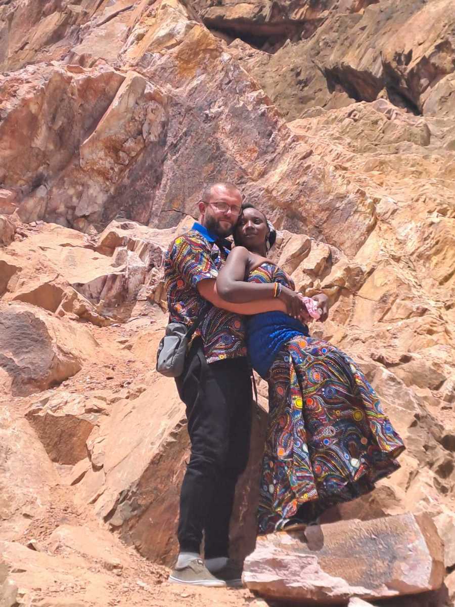 Srđan i Dafina - u Ugandi.jpg