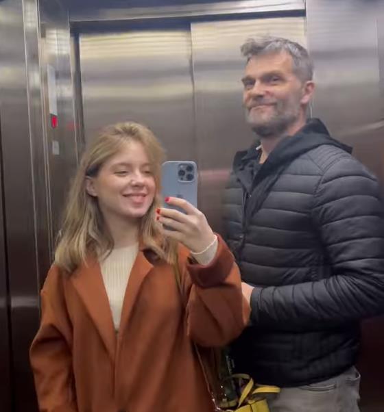 Glumac Vahidin Prelić u vezi sa 23 godine mlađom Bojanom (1).png