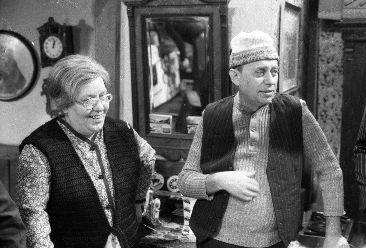 Шурдина бака  у серији Врућ ветар Фото РТС РТС.jpg