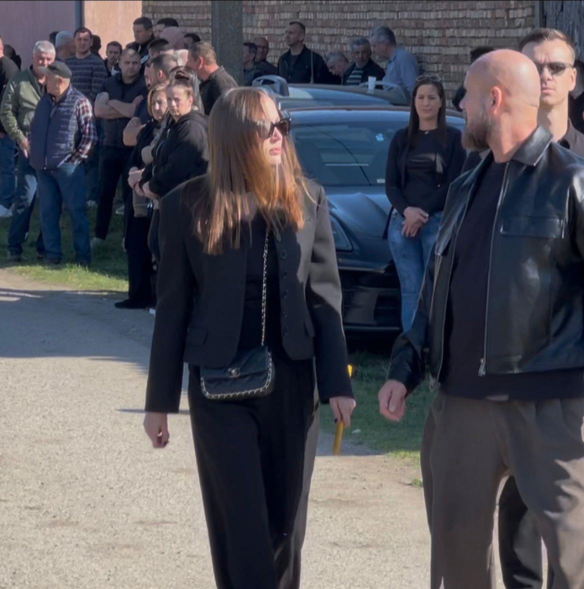 Sahrana  Poginuo brat Darka Lazića  Dragan Lazić Brestać  Darko Lazić (8).jpeg