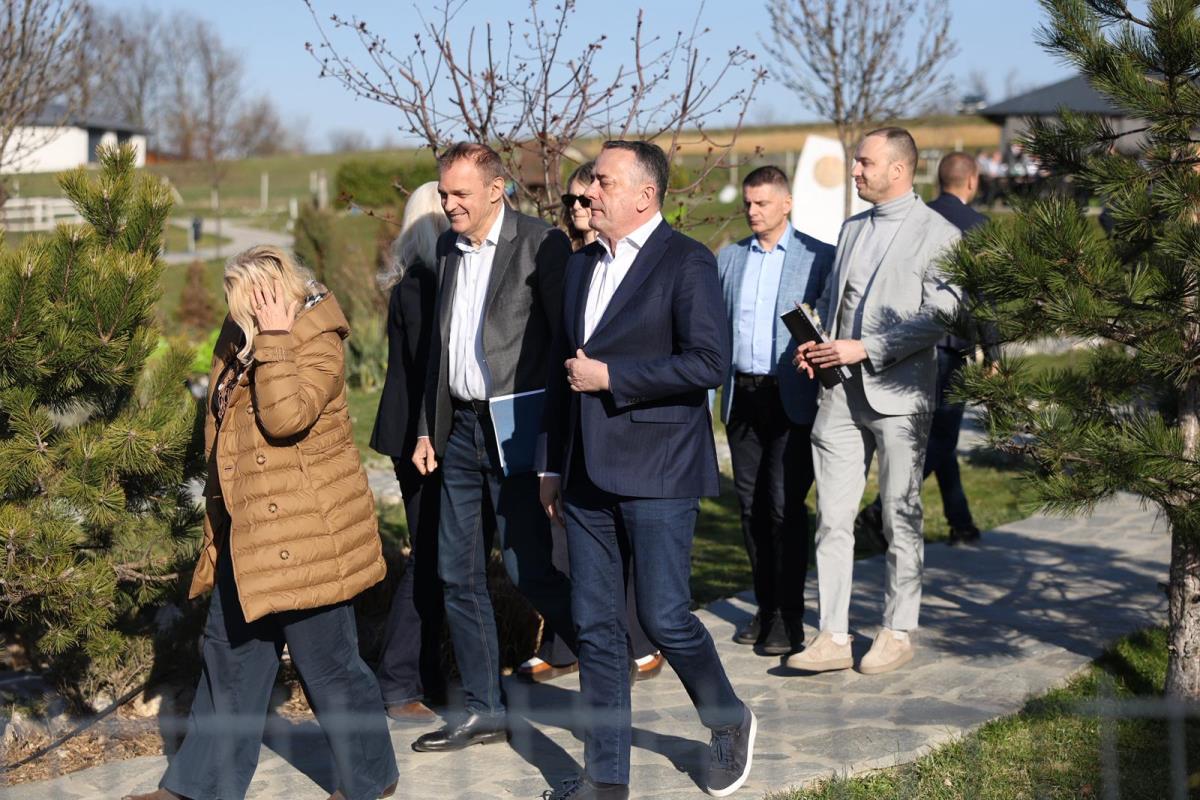 Aleksandar Vučić (4).jpeg