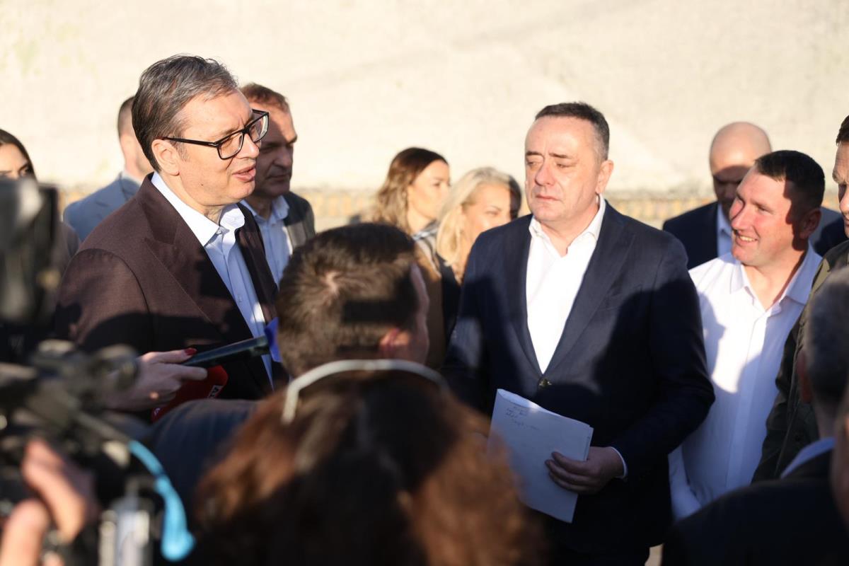 Aleksandar Vučić (1).jpeg