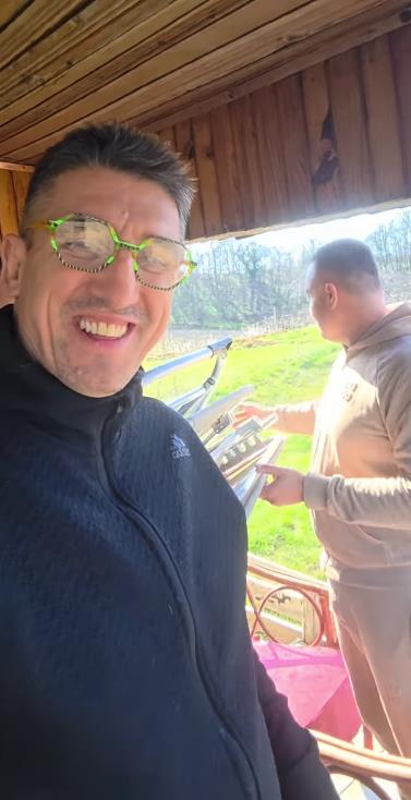 RAT I LJUBAVNI PREOKRET! Posle prijave Kristine Spalević, Kristijan Golubović kupuje plac i spominje mlađu ženu (VIDEO)