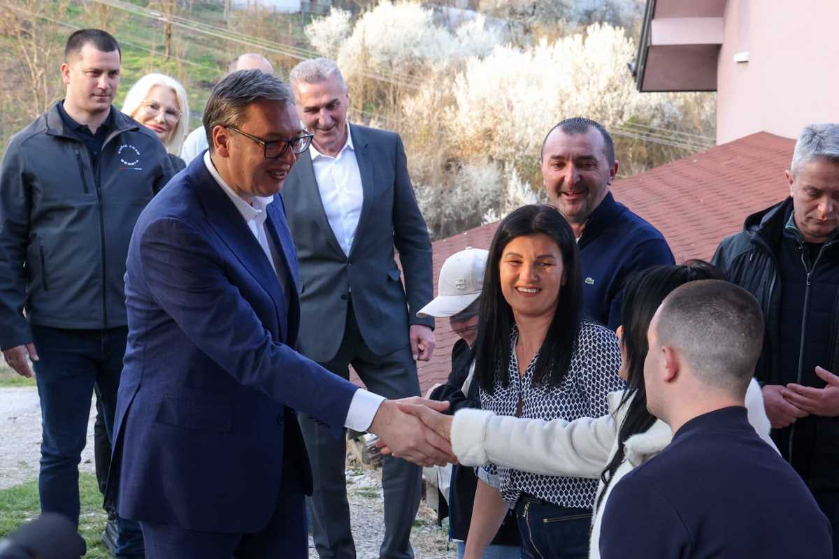 Aleksandar Vučić Bajina Bašta  (8).jpeg