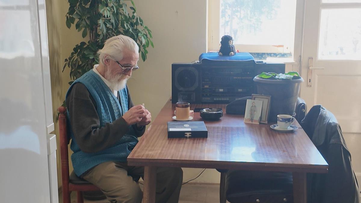 1773581517trstenik-rade-sa-onoga-sveta-fotorina (1).jpg