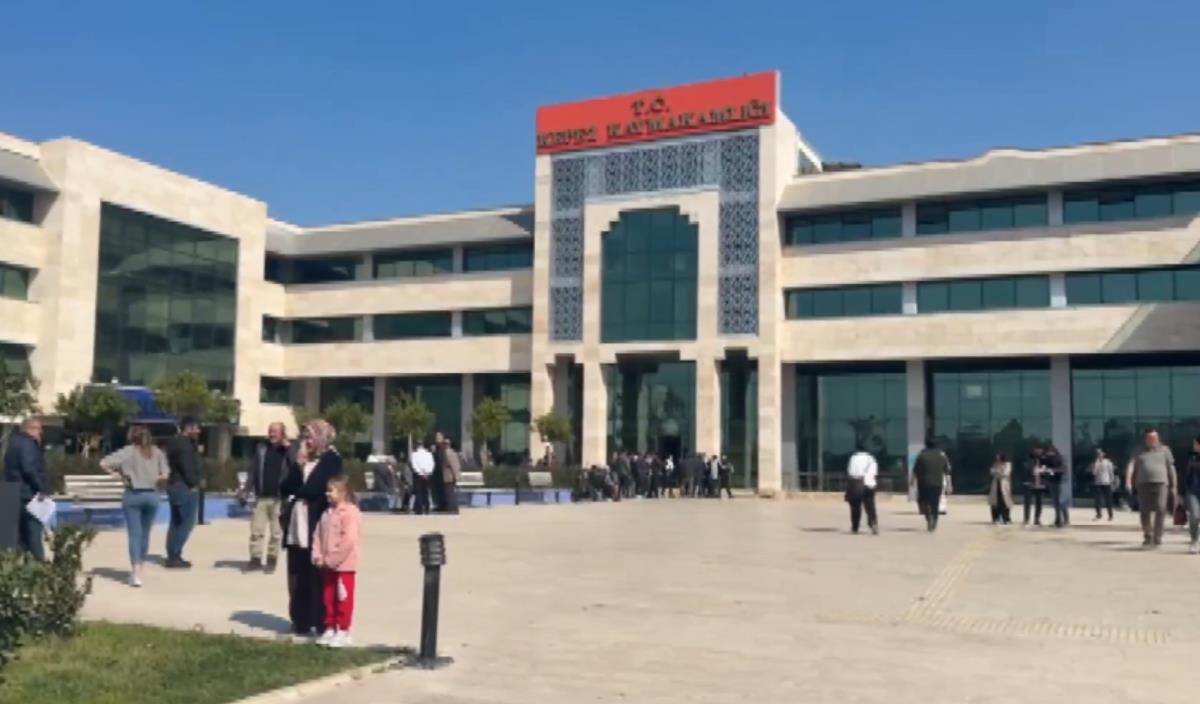 Antalija Turska vladina zgrada pucnjava (7).png