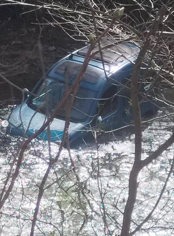 Automobil sleteo u reku kod Petrovca na Mlavi