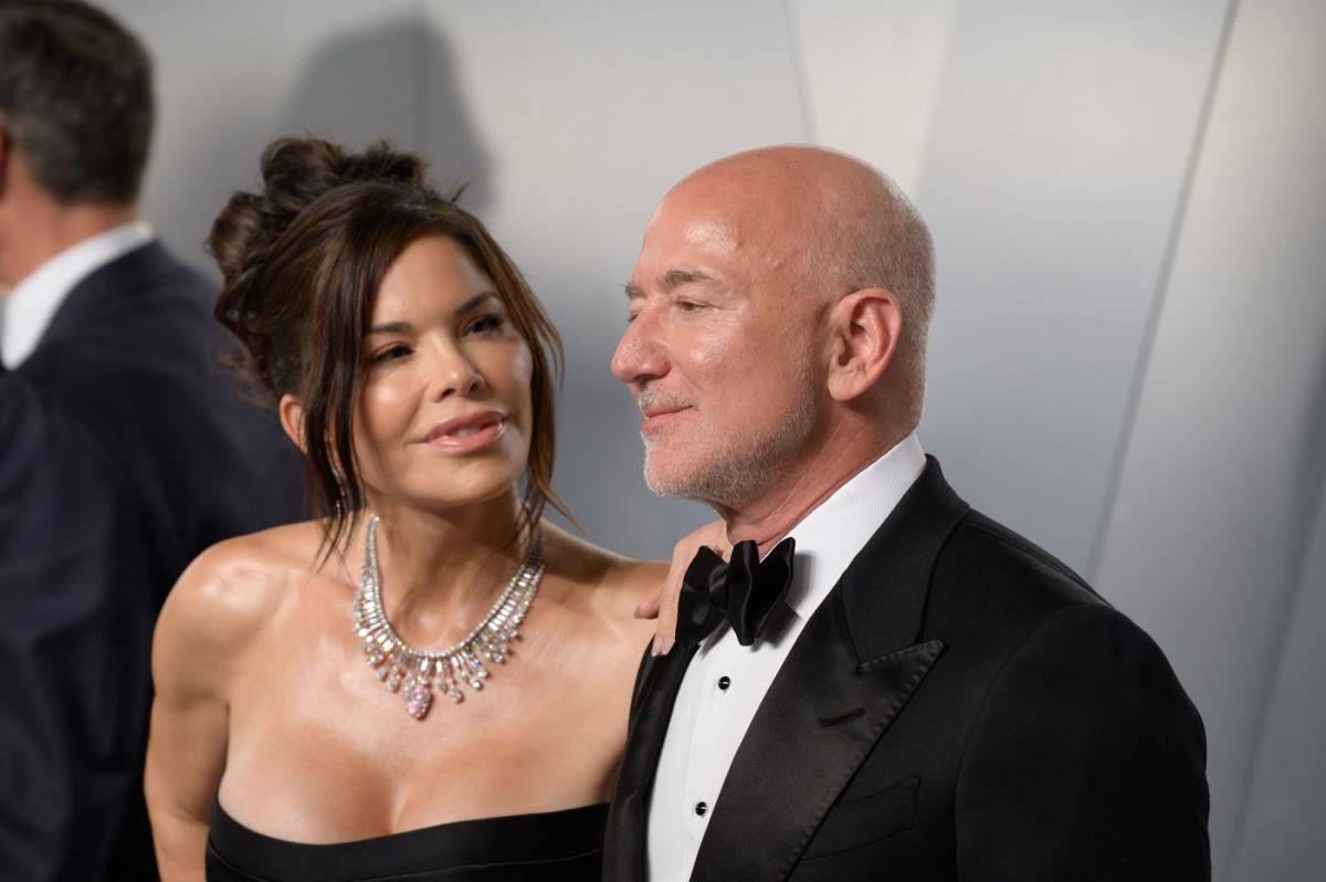 Loren Sančez i Džef Bezos na Oskar afterpartiju