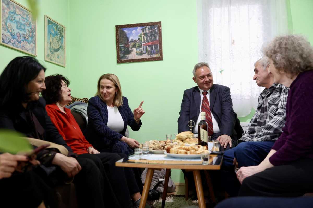 Snežana Paunović u Sevojnu – podrška zaposlenima i izgradnja igrališta u vrtiću Maslačak