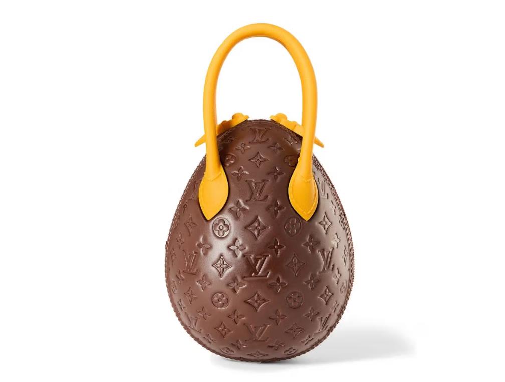 Čokoladna torba Luj Vitona Sac Œuf Jaune napravljena za Uskrs 2026 u ekskluzivnoj radnji u Parizu (2).PNG