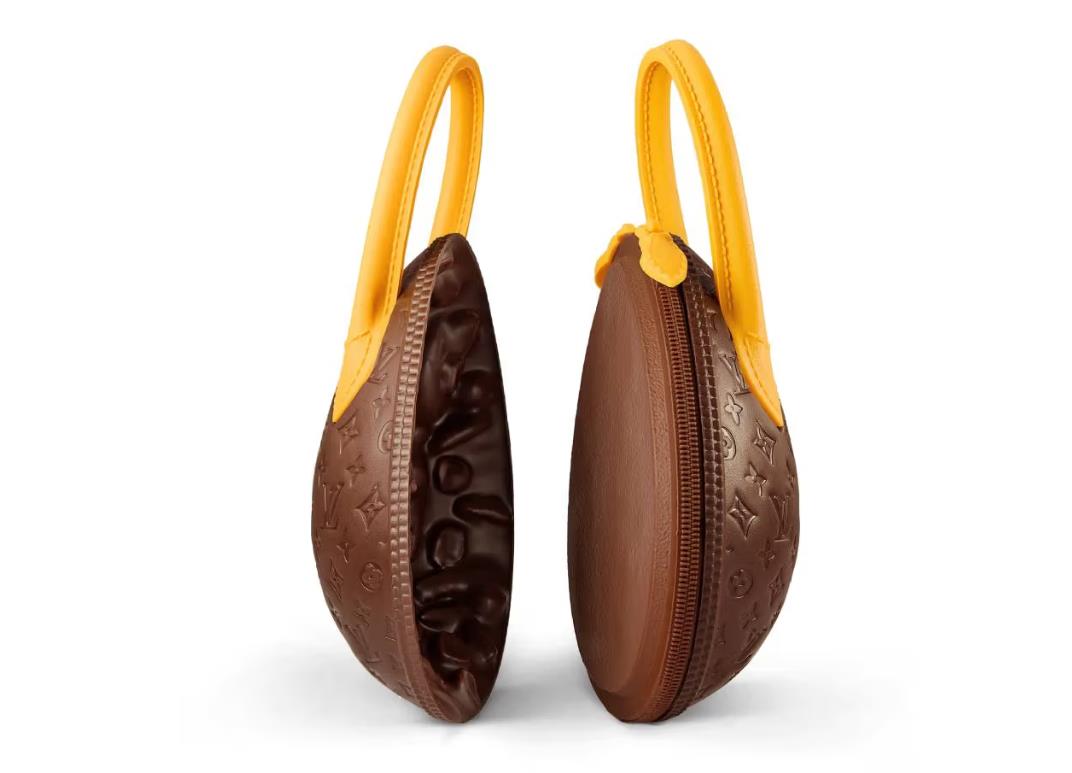 Čokoladna torba Luj Vitona Sac Œuf Jaune napravljena za Uskrs 2026 u ekskluzivnoj radnji u Parizu (3).PNG