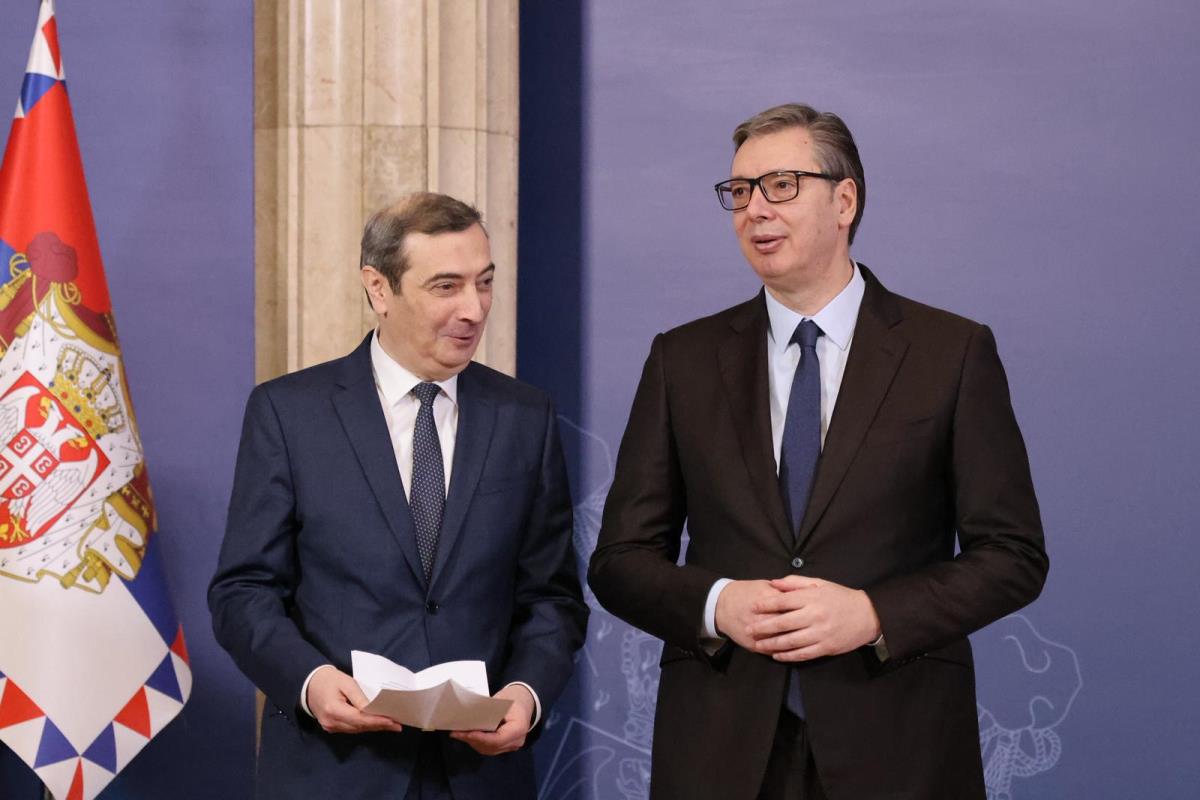 Aleksandar Vučić kompanija Azvirt potpisivanje sporazuma (6).jpeg