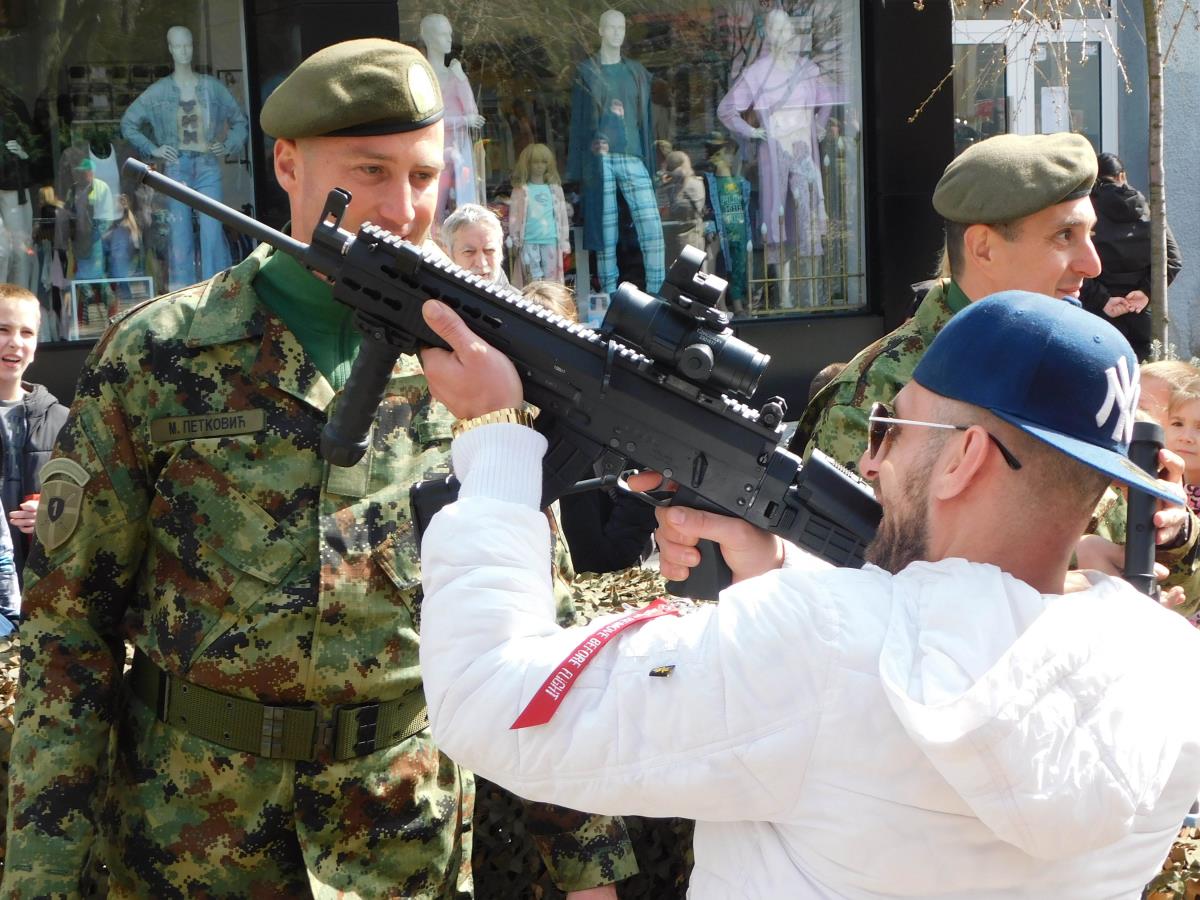 LOZNICA - Oružje.JPG