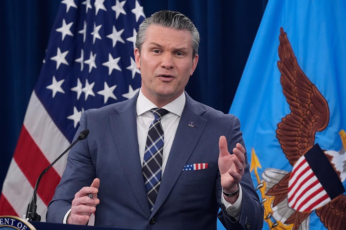 dinko04 AP Manuel Balce Ceneta.jpg