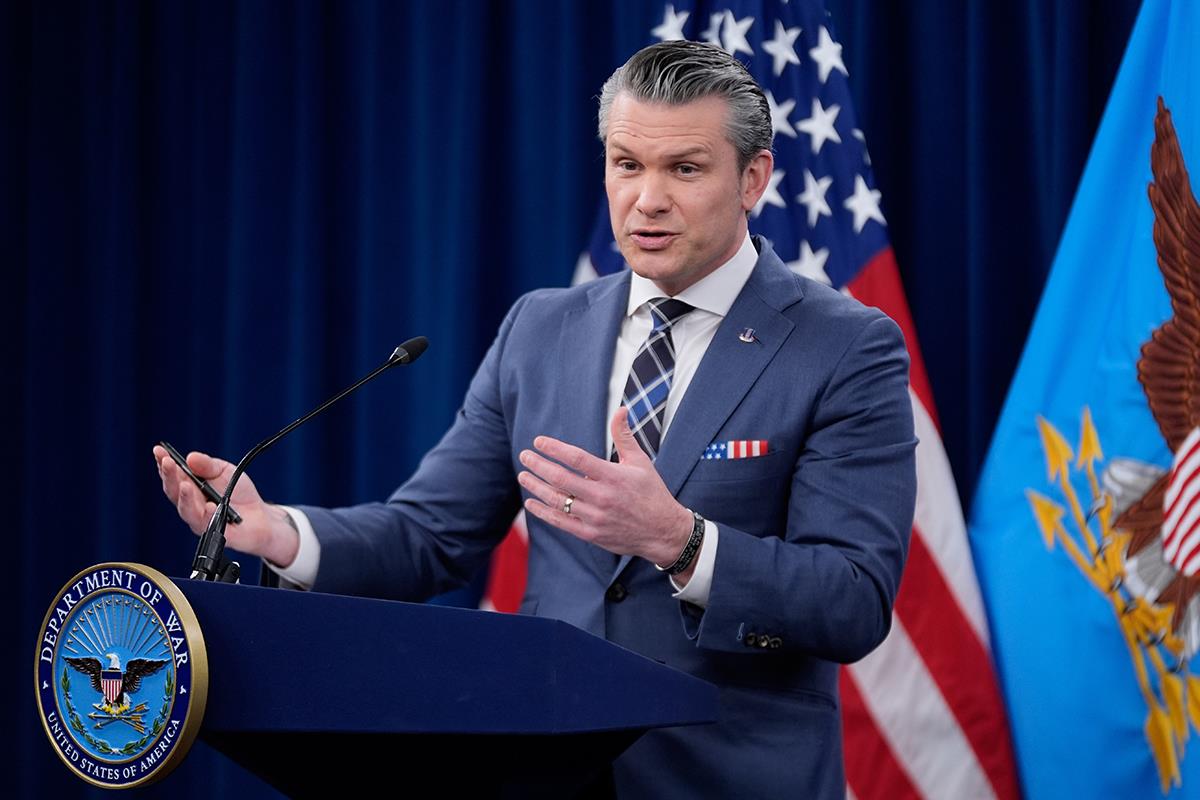 dinko09 AP Manuel Balce Ceneta.jpg