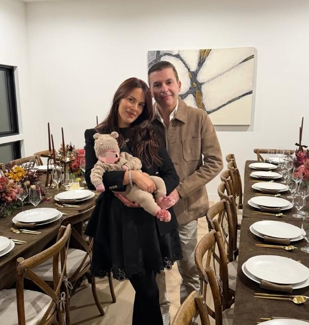 Anđela Šimšić sa 19 godina starijim mužem (1).png