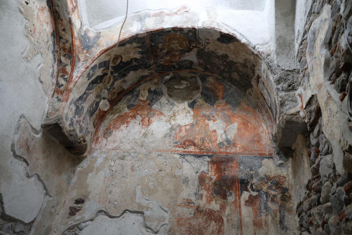 tuticeva crkva (3).JPG