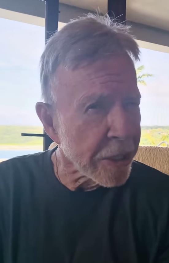 Poslednje fotografije Čaka Norisa (1).jpg