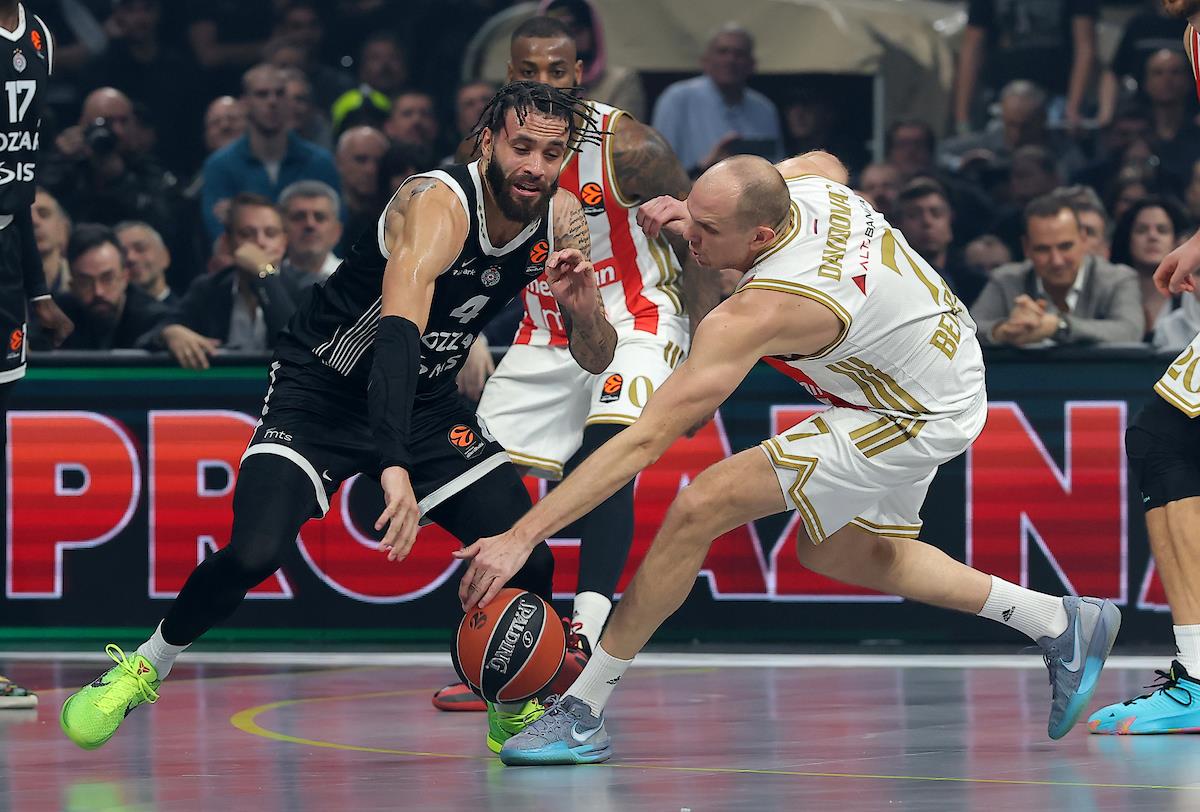 Detalj sa večitog derbija Partizan - Crvena zvezda