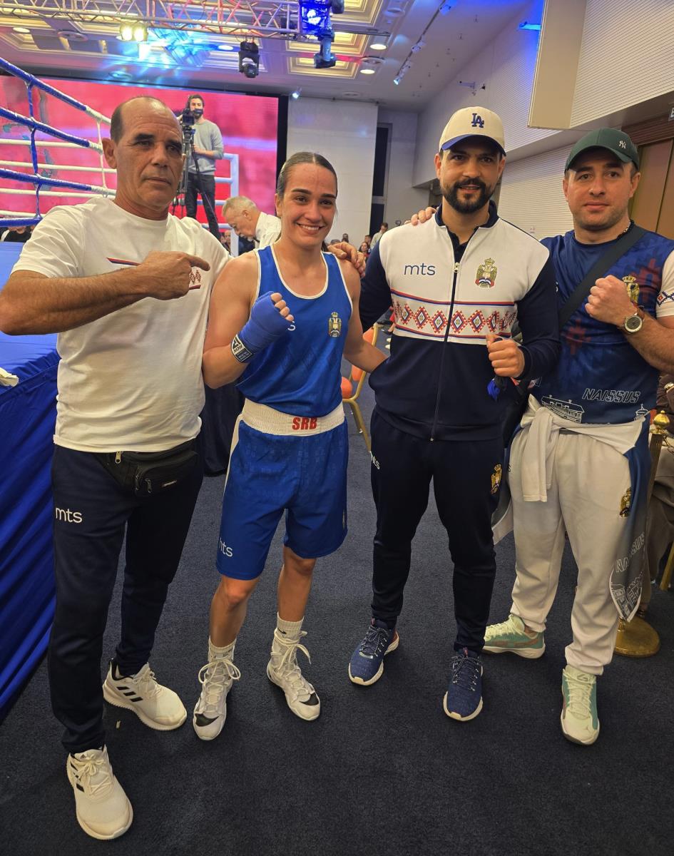 Sara i strucni stab reprezentacije Srbije