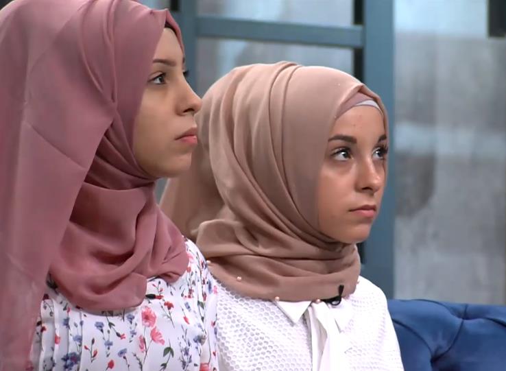 Zahra i Zejna na televiziji „LBC Europe“ govoreo ugovorenim brakovima (2).PNG