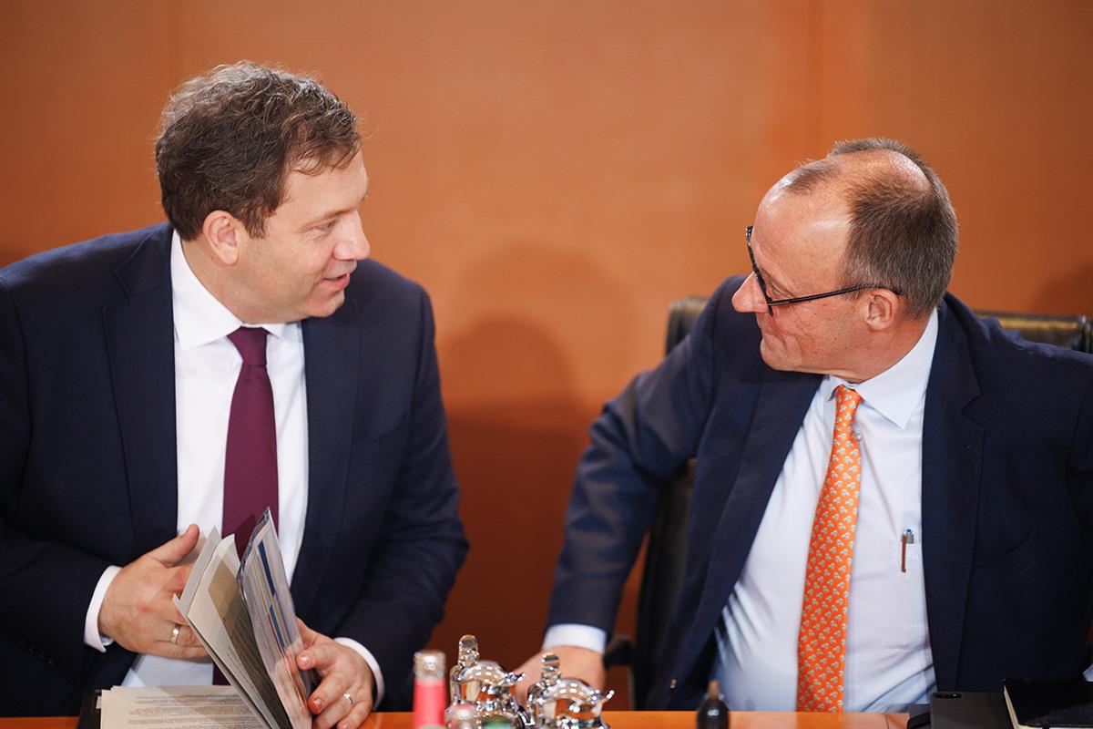 Lars Klingbajl  Fridrih Merc