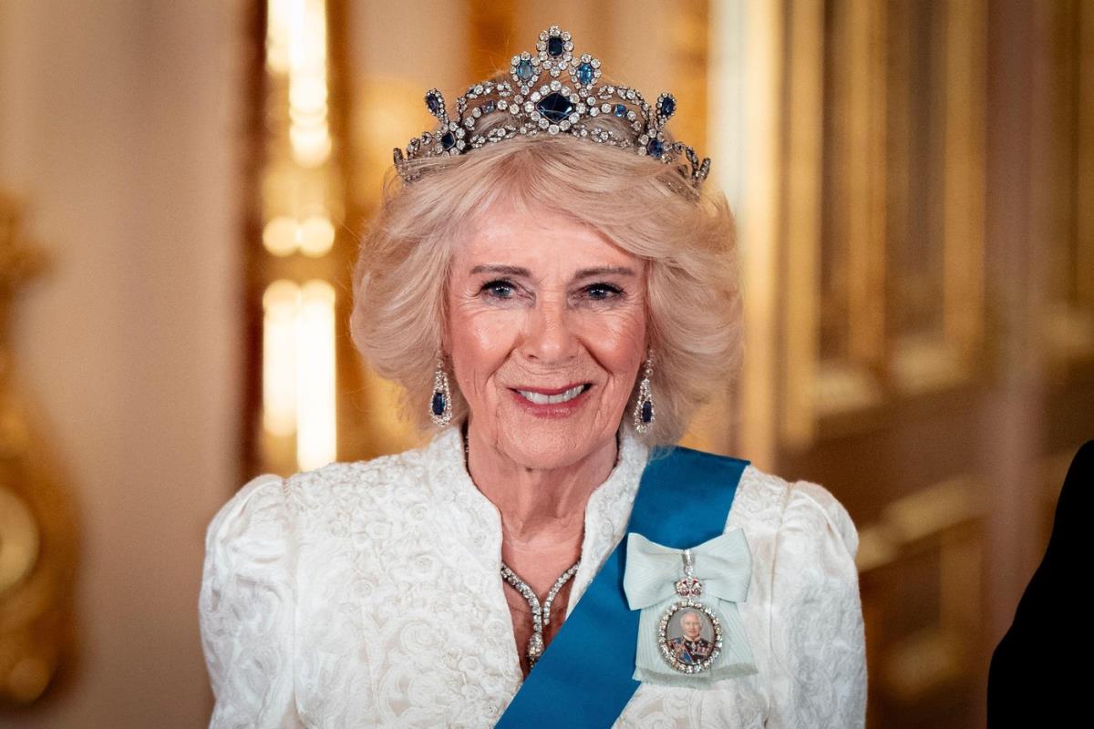 Kraljica Kamila u Vindzoru sa novim izgledom obrva koji je privukao veliku pažnju javnosti