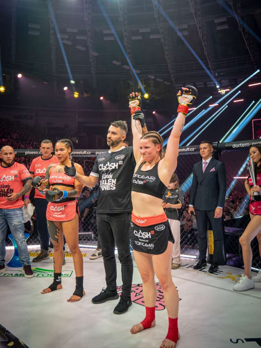 Dominika Elisčerova