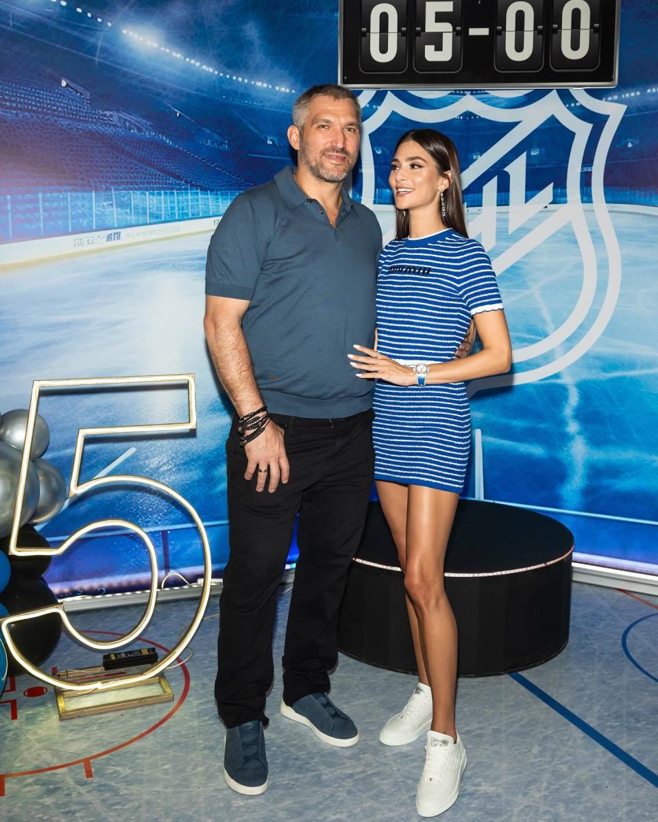 Aleksandar Ovečkin sa suprugom Anastasijom Šubskom