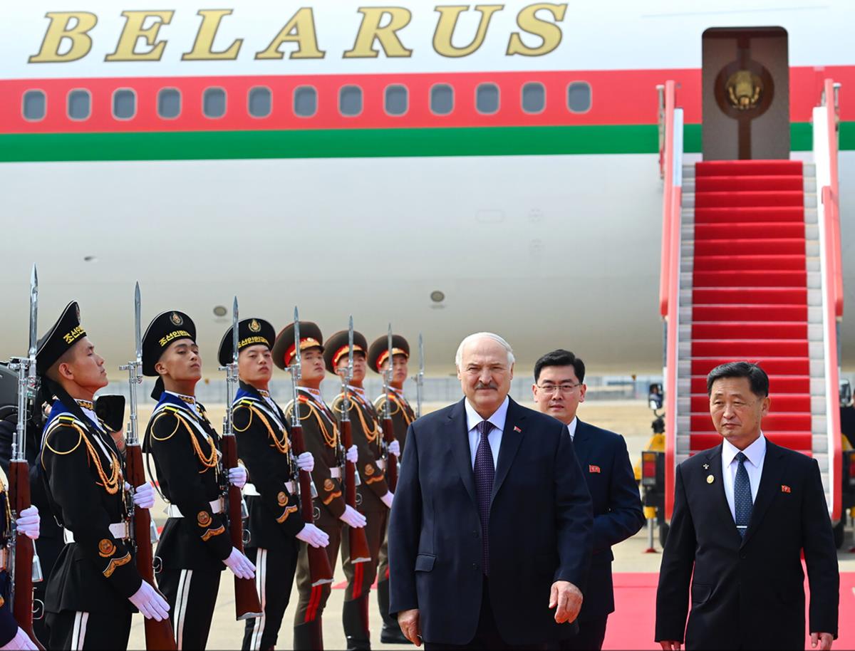 lukashenko02 EPA Belarusian Presidential Press .jpg