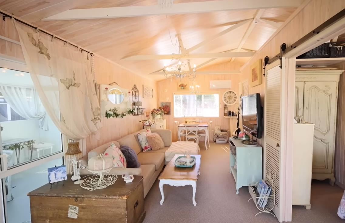 Ana je od oronule garaže napravila kuću iz snova