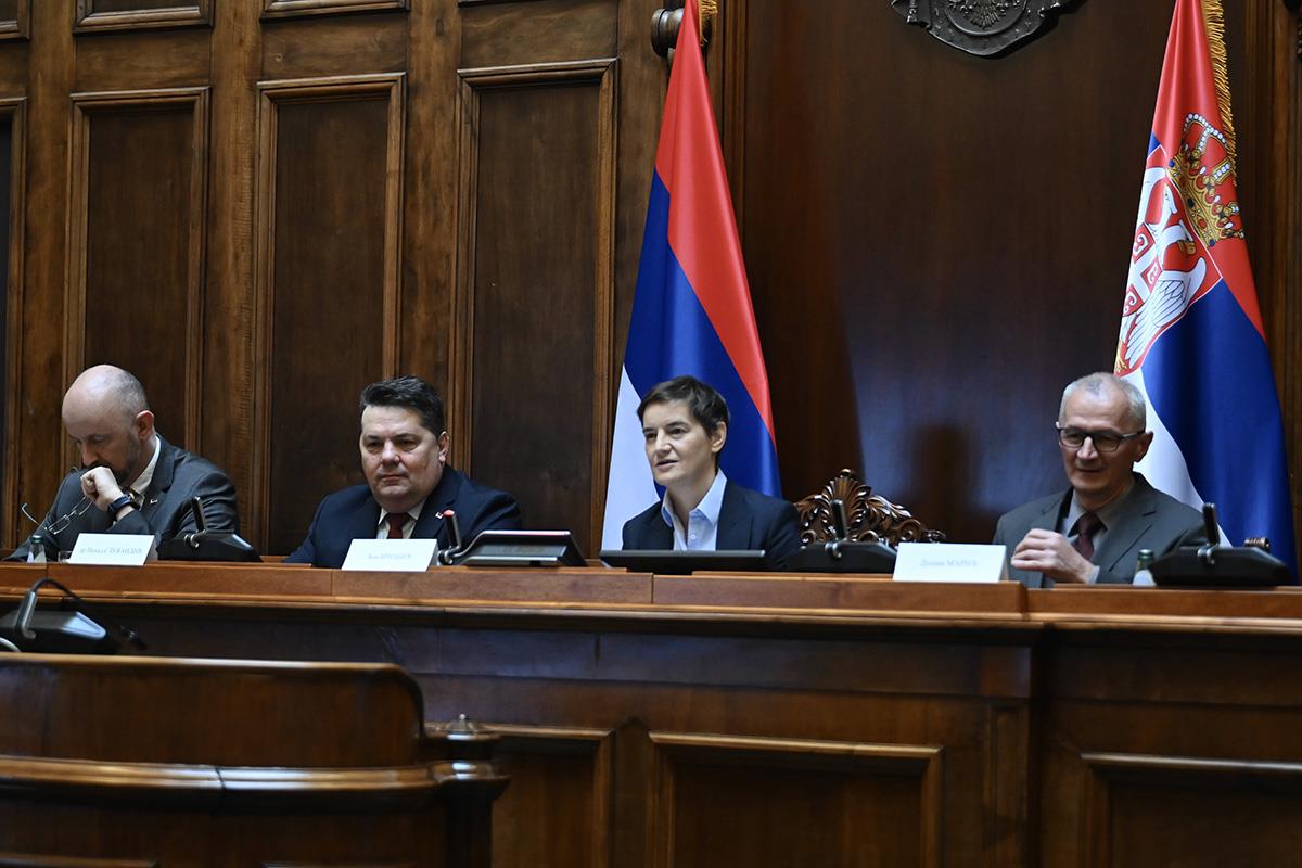 Ana Brnabić Nenad Stevandić  otvorili Parlamentarni forum (3).jpg