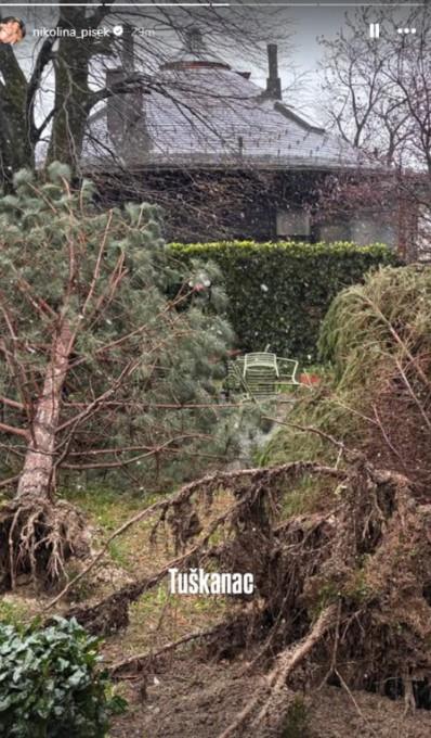 Demolirano dvorište Nikoline Pišek
