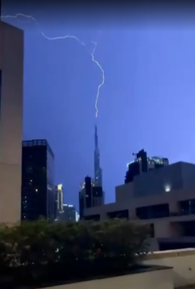 Burdž Kalifa grom (4).png