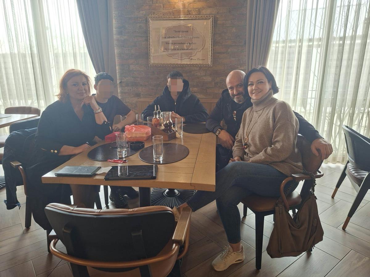 PRIČA KOJA SLAMA SRCA! Ivana Šašić pokazala drugu majku svog sina! Pevačica se jedva izborila za život mezimca, ovo su detalji