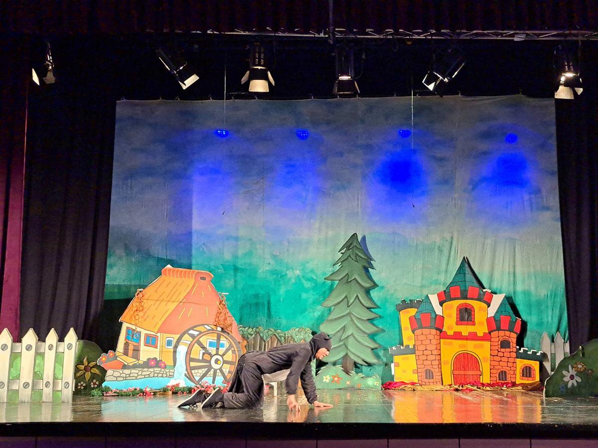 Mačak u čizmama (2).jpg