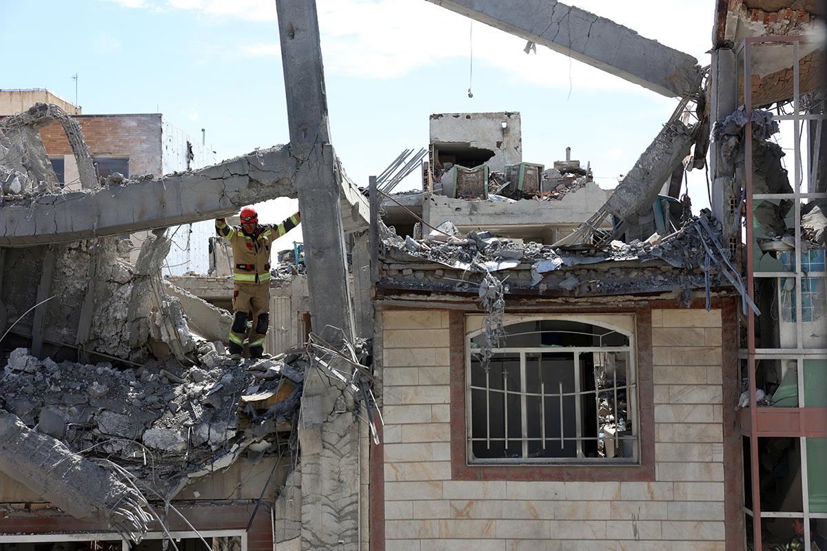 Iran01 EPA Abedin Taherkenareh.jpg