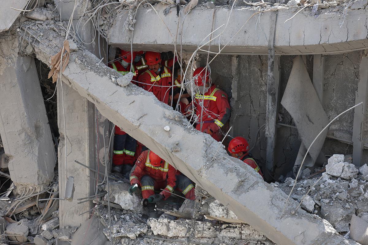 Iran05 EPA Abedin Taherkenareh.jpg