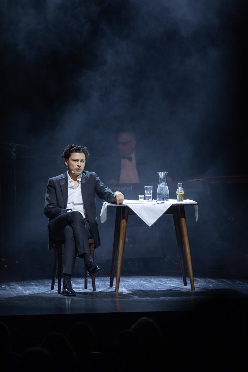 Marko Janketić u predstavi Mrki