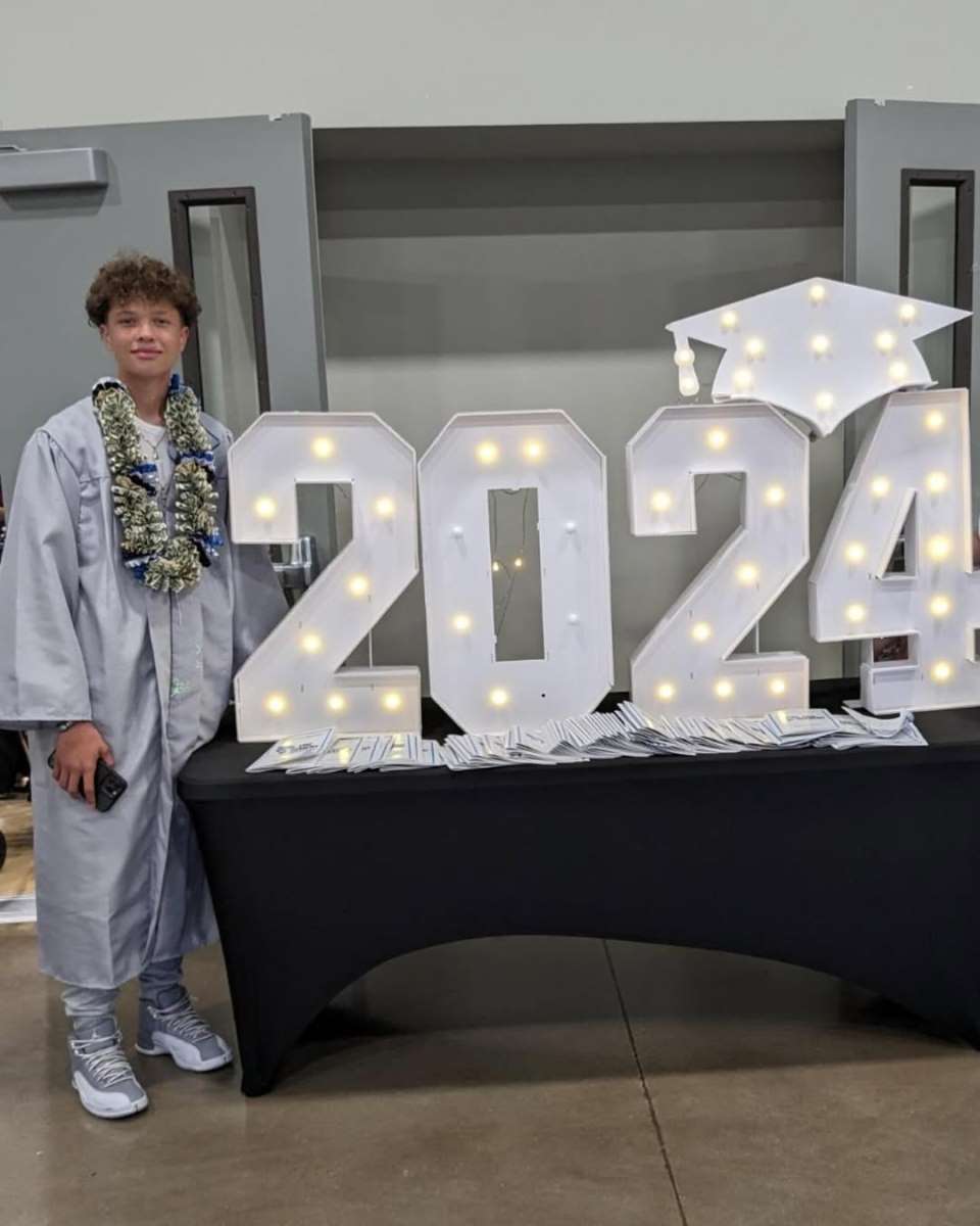 džeremi miks stariji sin (1).jpg