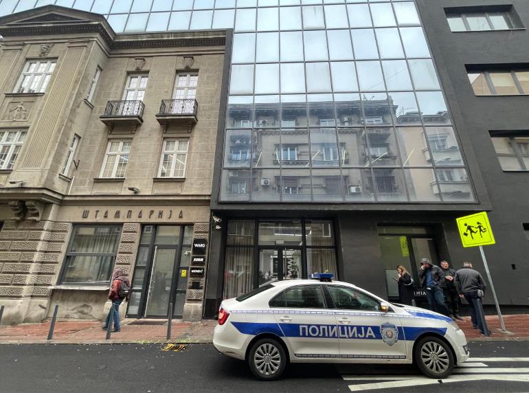 dojava o bombi, Kurir