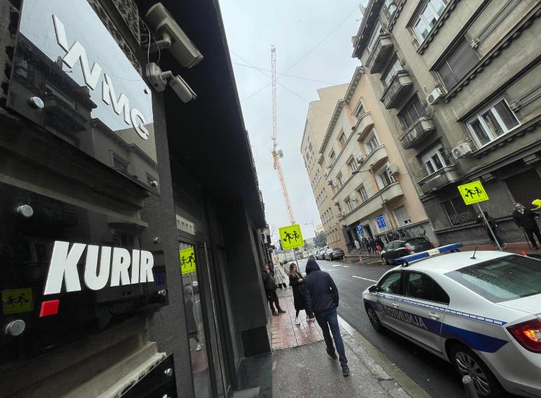 dojava o bombi, Kurir