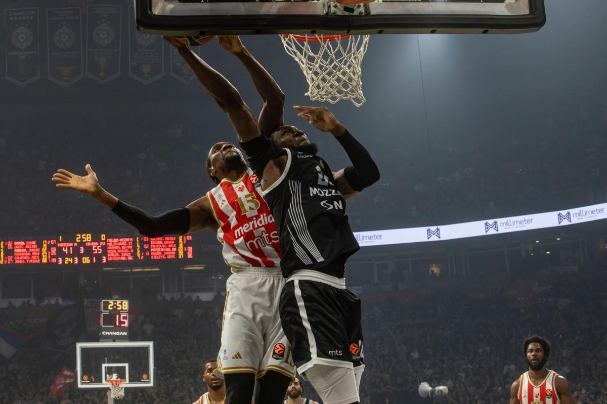 Ebuka Izundu i Bruno Fernando