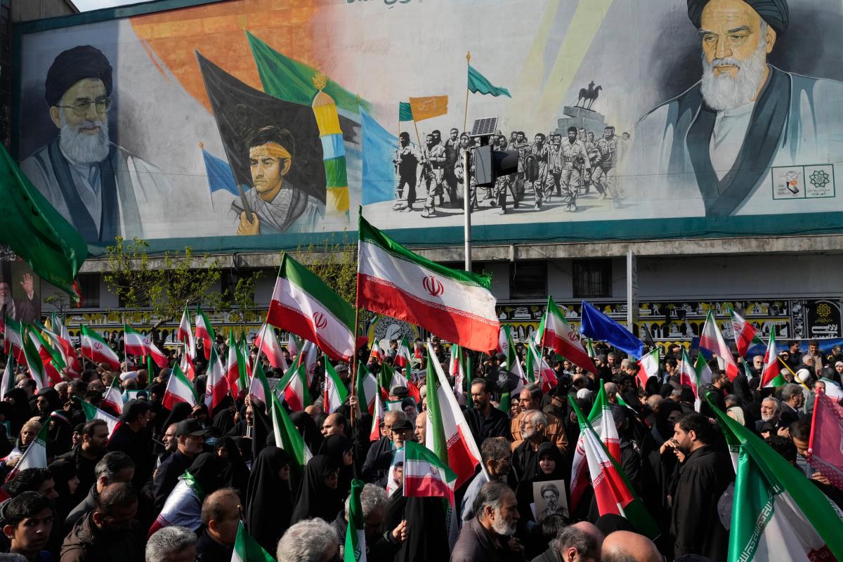 iran04 AP Vahid Salemi.jpg