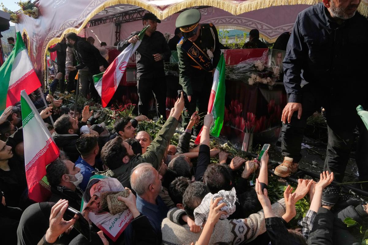 iran05 AP Vahid Salemi.jpg