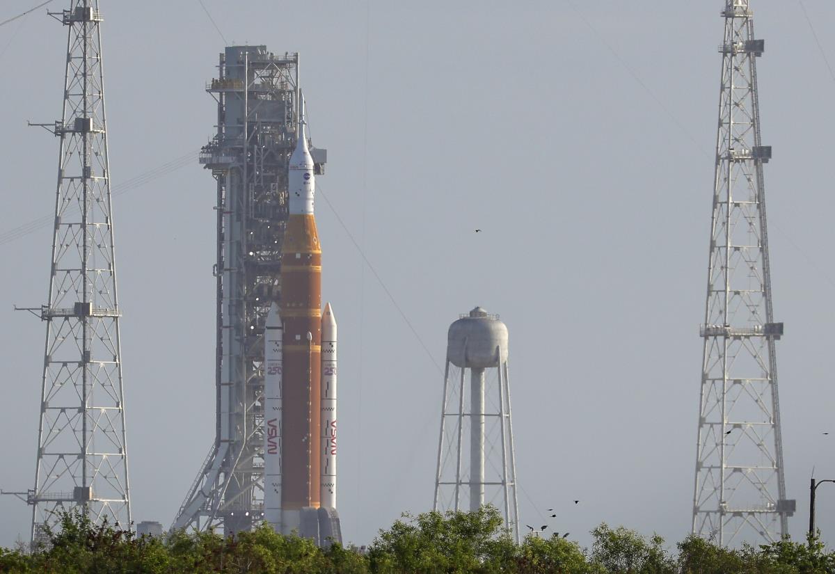 nasa01 EPA Cristobal Herreraulashkevich.jpg