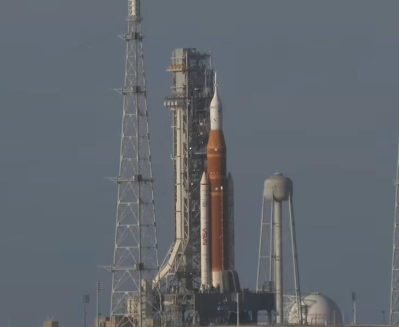 Mesec NASA raketa lansiranje.jpg